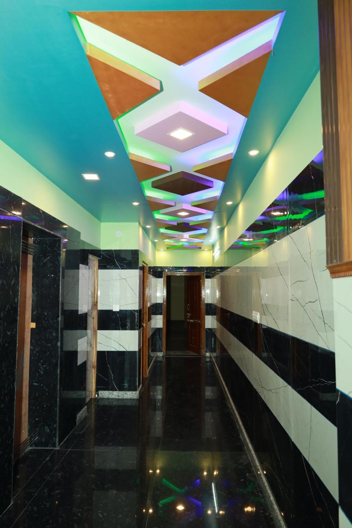 Rv Residency Hotel Wodapatti Exterior photo