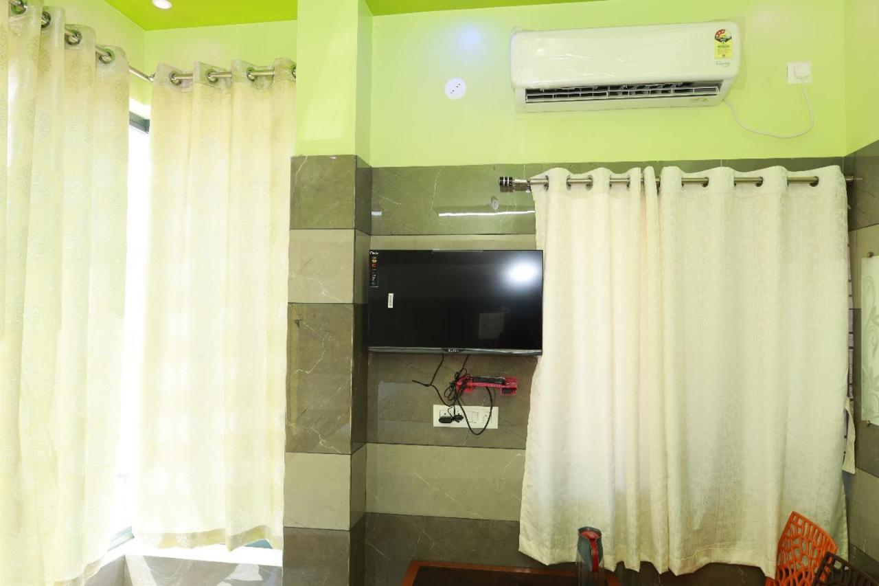 Rv Residency Hotel Wodapatti Exterior photo