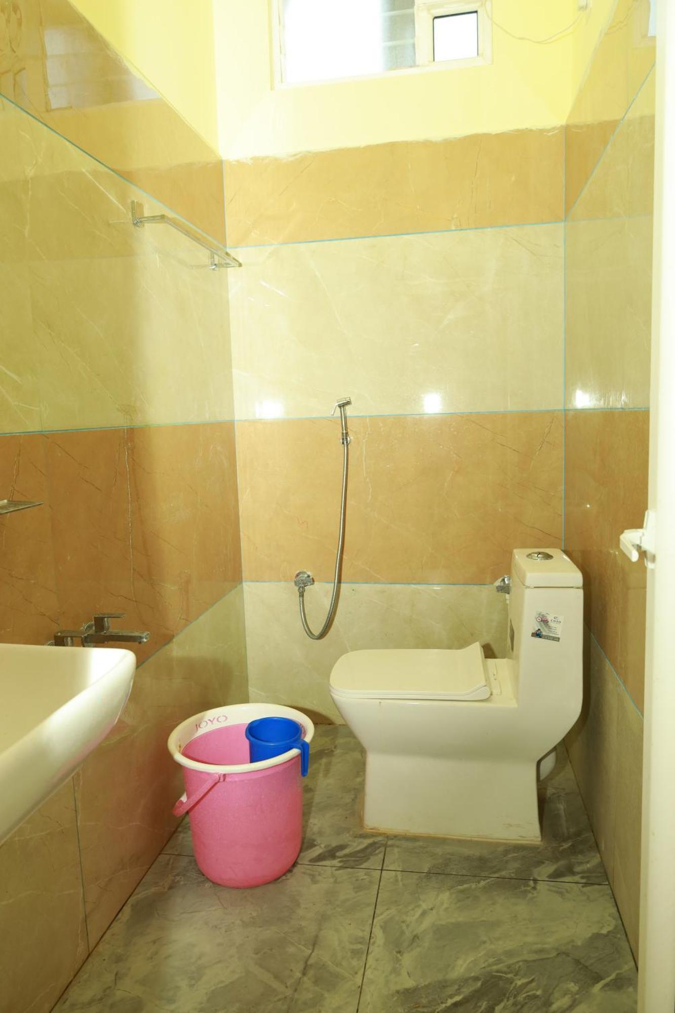 Rv Residency Hotel Wodapatti Exterior photo